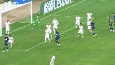 裁判帮蓉城赢球禁区内手球不判点球？说这话的就是不懂足球规则！虽然蓉城费利佩有手球