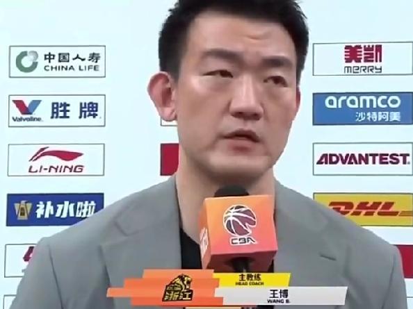 CBA最新消息：据广厦男篮主教练王博指导赛后接受采访时表示：“首场输给山西男篮欠