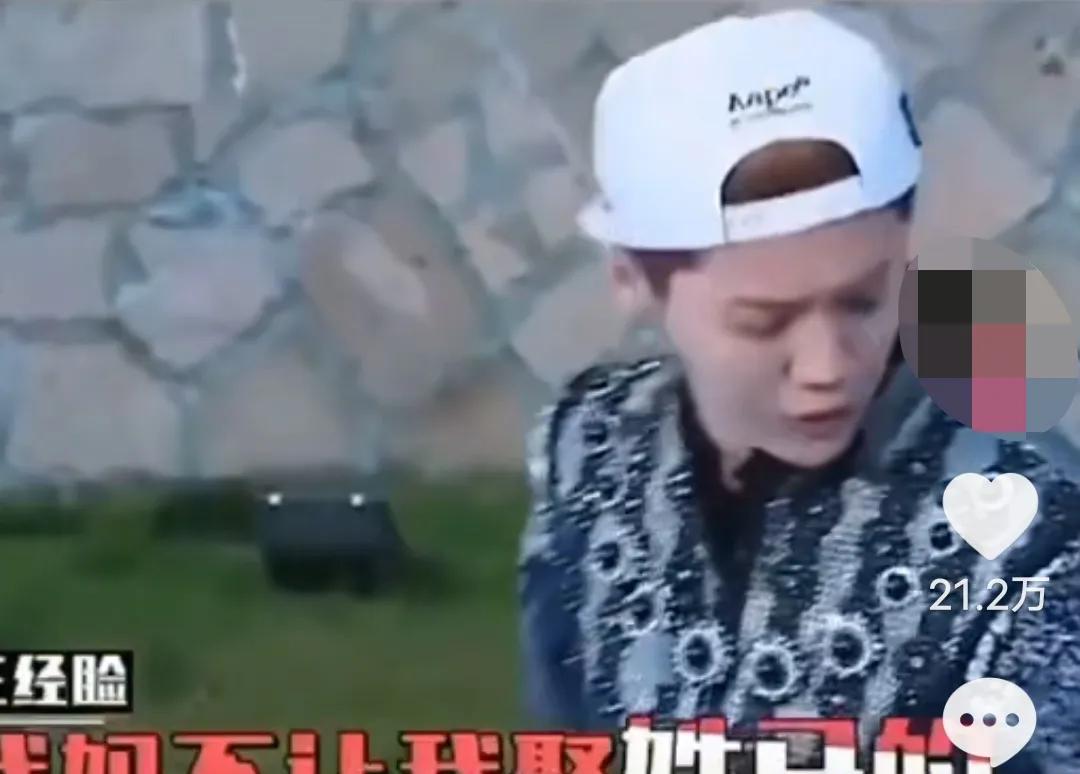 马思纯鹿晗演情侣，鹿晗要走，马思纯求别走。鹿晗拒绝:“我妈不让我娶姓马的!”马思