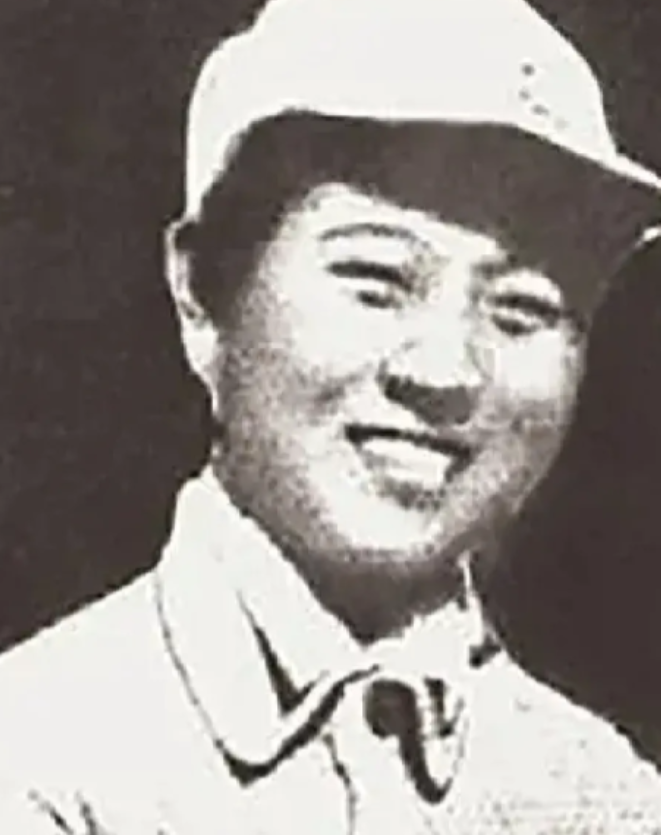 1941年，23岁女团长被敌人包围时，躲在棉被中，日军随手扯开棉被，顿时一件令人