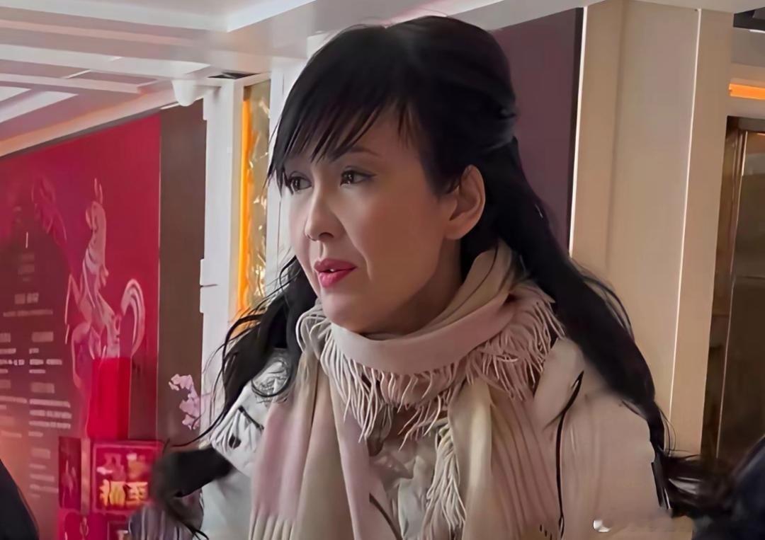 天呐，周慧敏咋变成这样了？
