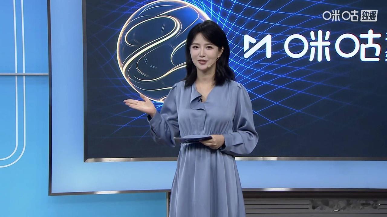 现在看欧洲足球的成本真的不低。英超西甲意甲法甲在咪咕，欧冠在爱奇艺，一个球