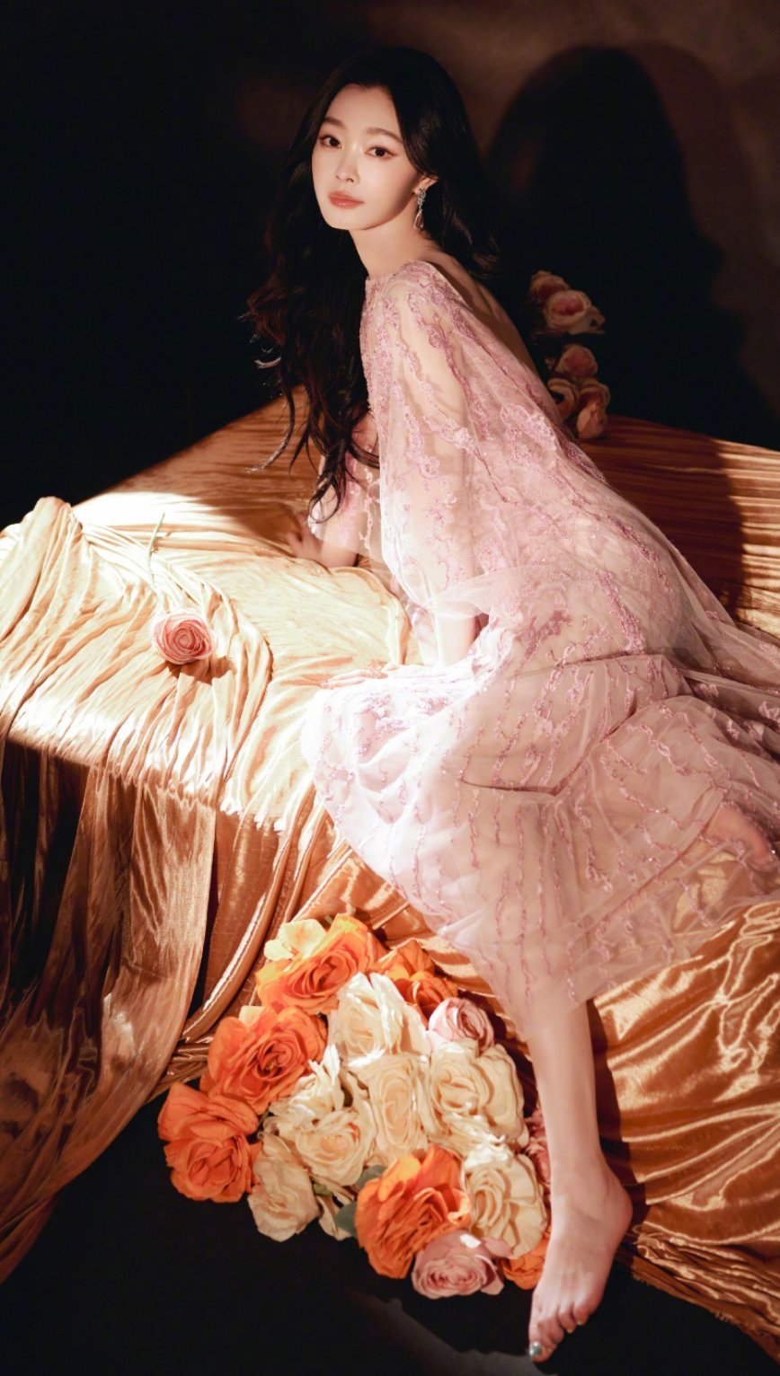 宋轶无名指戴了戒指宋轶宋轶宋轶