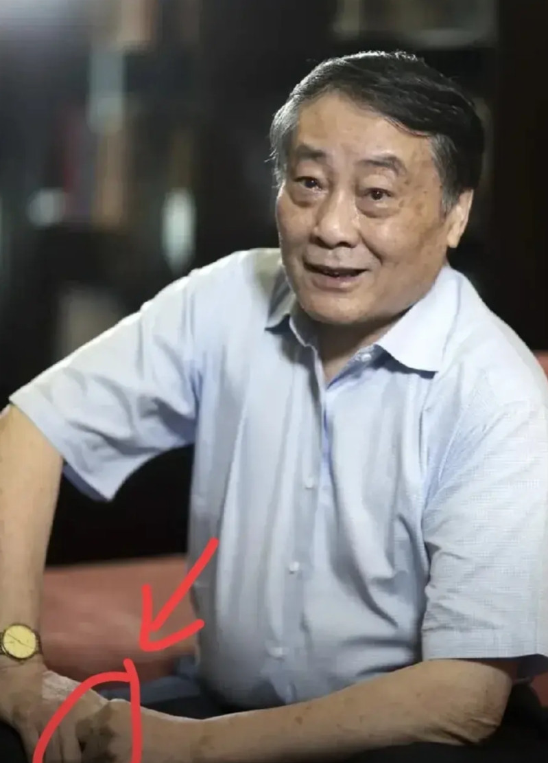 真没想到，72岁宗庆后还在使劲生儿子，从4个孩子的名字能看出他重男轻女。1