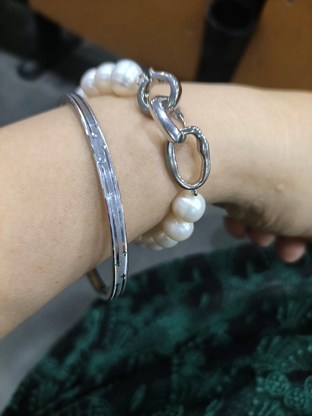铂金和白银，看得出来吗？最近看到很多人说，戴了一条价格不菲的铂金首饰，却被别人