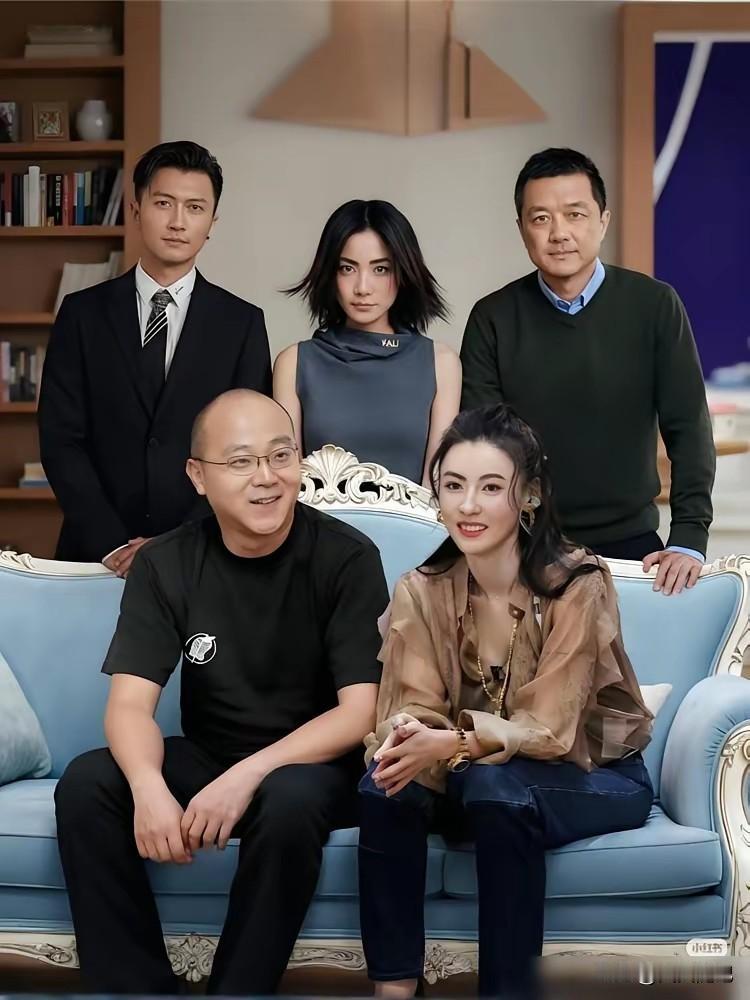 王菲被问世纪同框照只回一句你管他干什么这才是真底气5人同框照在网上炸了锅，