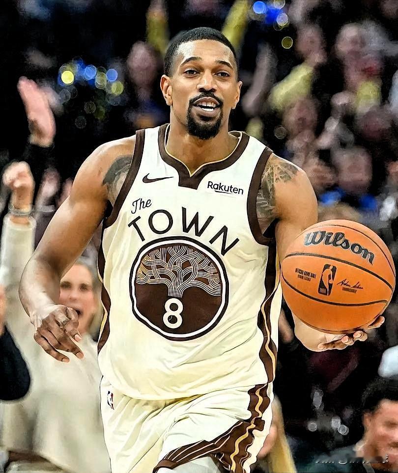 勇士天才后卫梅尔顿真敢说啊！近日，梅尔顿近日在接受采访时，将球队新援波尔津吉