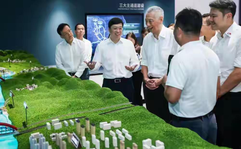 划清界限？李显龙访华后公开表态：中国和新加坡不是“共同族群”2026年5月下旬