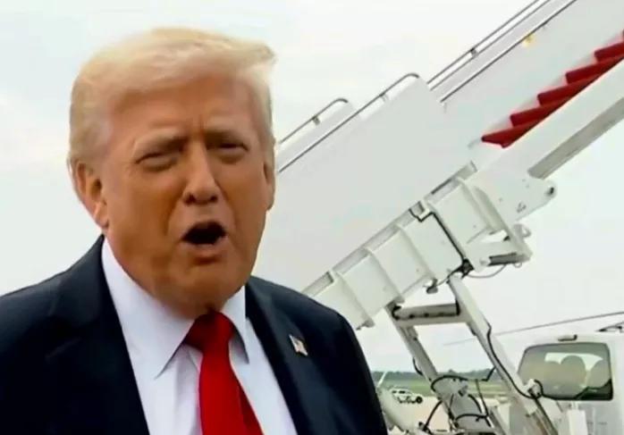 《华尔街日报》报道,当地时间31日,美国总统特朗普表示,匈牙利总理欧尔班已正式向