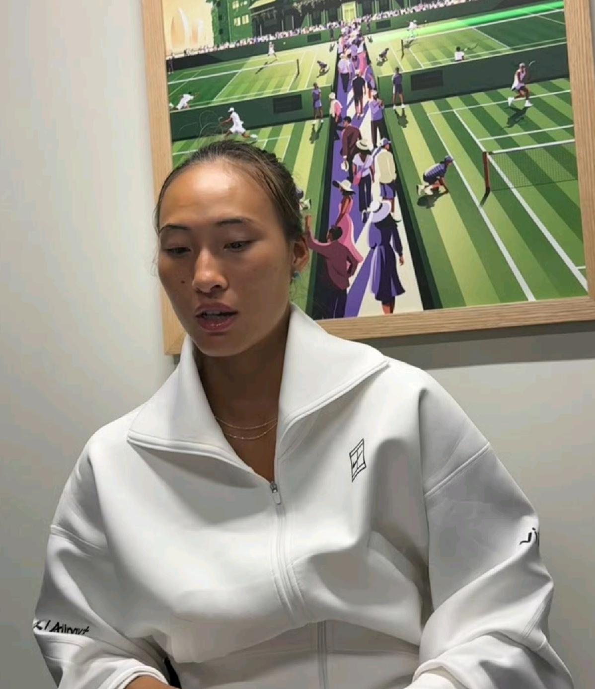 郑钦文输了，温网首轮出局，赛后她这样说：能够健健康康打球，这是我目前的首要目标。