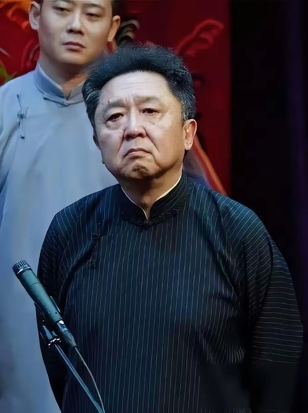 岳云鹏没请于谦的事情​给所有办演唱会的人提了个醒​那就是请了郭德纲，最好把于谦也