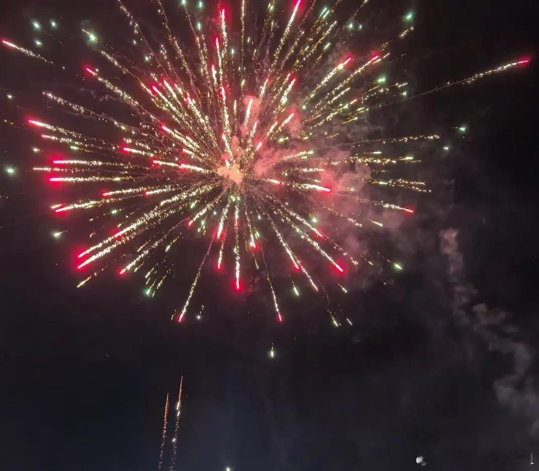 明日（2月24日）20只重点关注个股（按主线分类）一、AI算力/光模块（最强主线