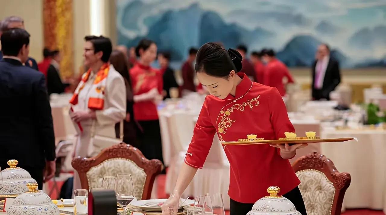 八大菜系遍地高手，为什么国宴偏偏选淮扬菜？看懂才懂真正的大智慧中国八大菜系