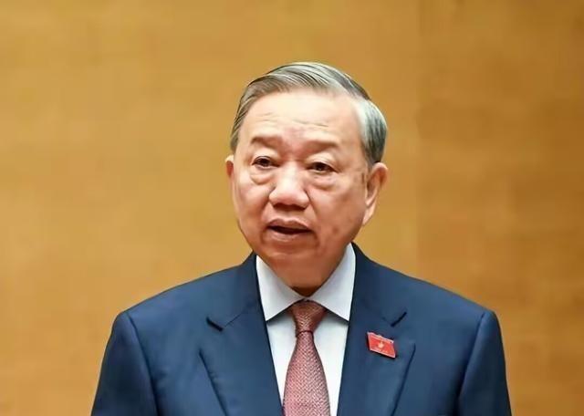 4月14号，越南主席苏林在抵达北京之后，很有意思的是，他并没有开展北