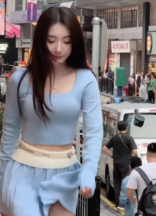 方媛怎么突然那么漂亮了？长发披肩，好像张柏芝啊！感觉比张柏芝好看，而且37岁了，