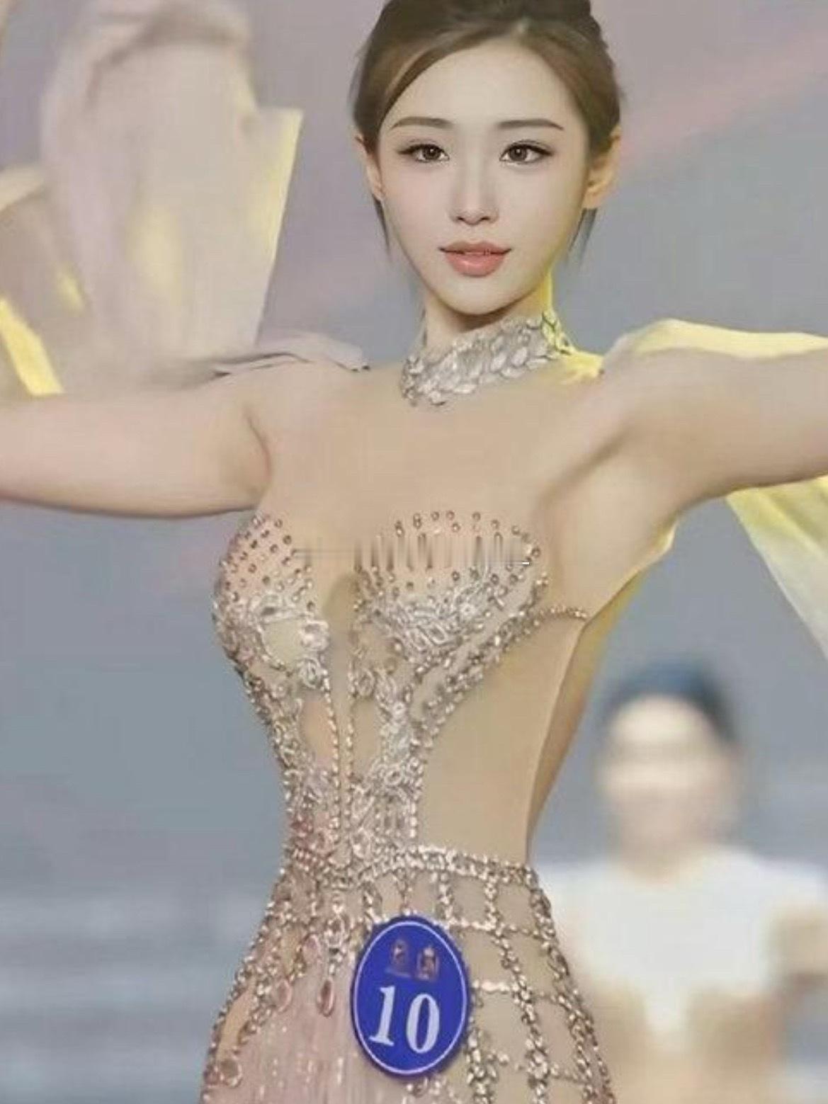 这真的是正常人的腰吗？也太细了吧