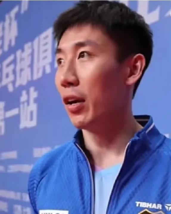 这个细节真的很暖心！原来让人没想到的是，正在参加乒乓球甲A联赛的程靖淇，在接受