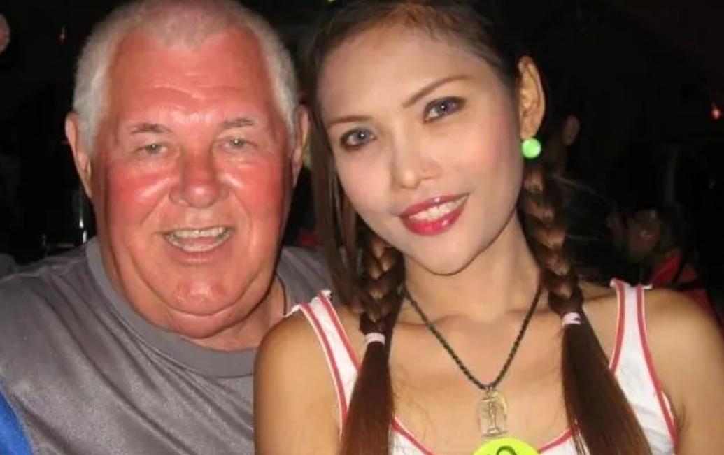 “没老婆？租一个啊！月供2000”！是的，你没听错，在泰国流行一种租妻服务，可以