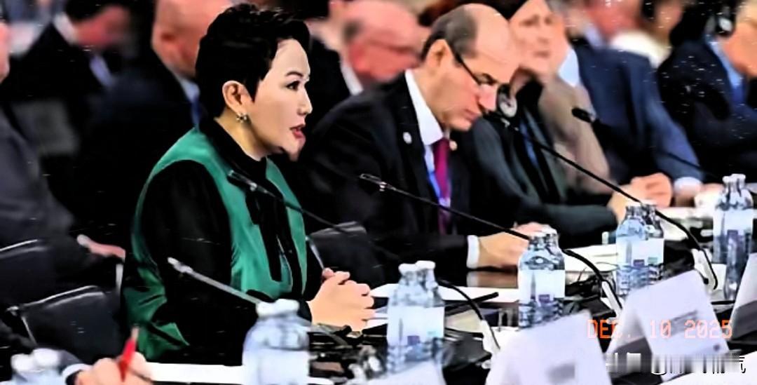 前脚蒙古国外长巴特策策格访问菲律宾，明确表态支持菲律宾在《联合国海洋法公约》框架