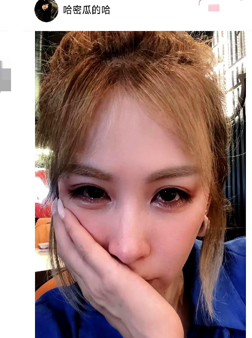 夜里十一点，许久没更的“二哈”突然发帖，一张图带一句狠话，矛头直指“瑾汐”。她