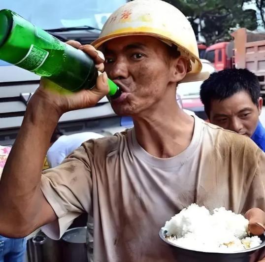 农民工现象啥时候才能消失？ 这是一个深刻的问题，也是越来越多的人开始关注的热