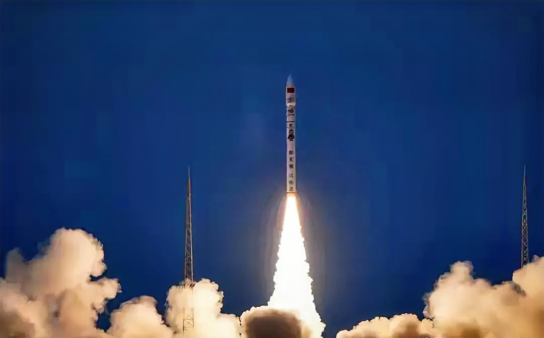 史无前例！一天两次发射失利，中国航天迎来至暗时刻？一些网友认为，真的太心痛，