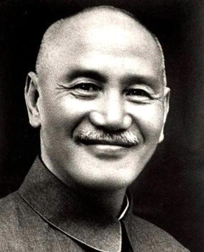 蒋介石能力怎么样？历史书上写得不少，但要论谁的评价最靠谱，还得数周恩来，从黄埔军