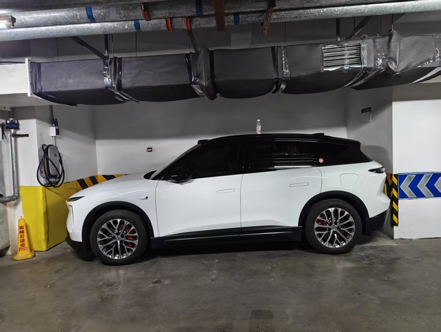 再也回不去的油车今天家里的老油车需要年检，时隔一年没开了，相比起电车，整体体感