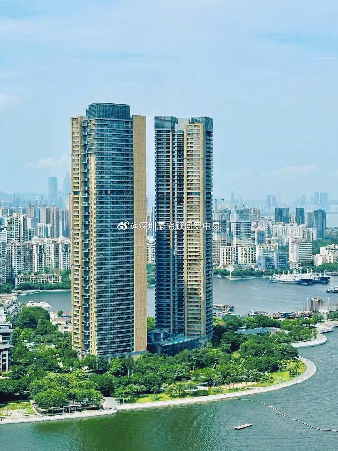 深圳很多豪宅小区，只要有法拍房上架，同户型二手房就会短期内陷入僵局，主要原因是大