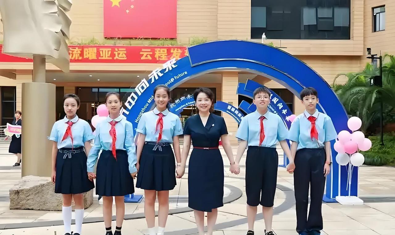 杭州望江中学，建兰中学官宣时间定了，周边几个楼盘都已经做好了准备，一旦官宣，马上