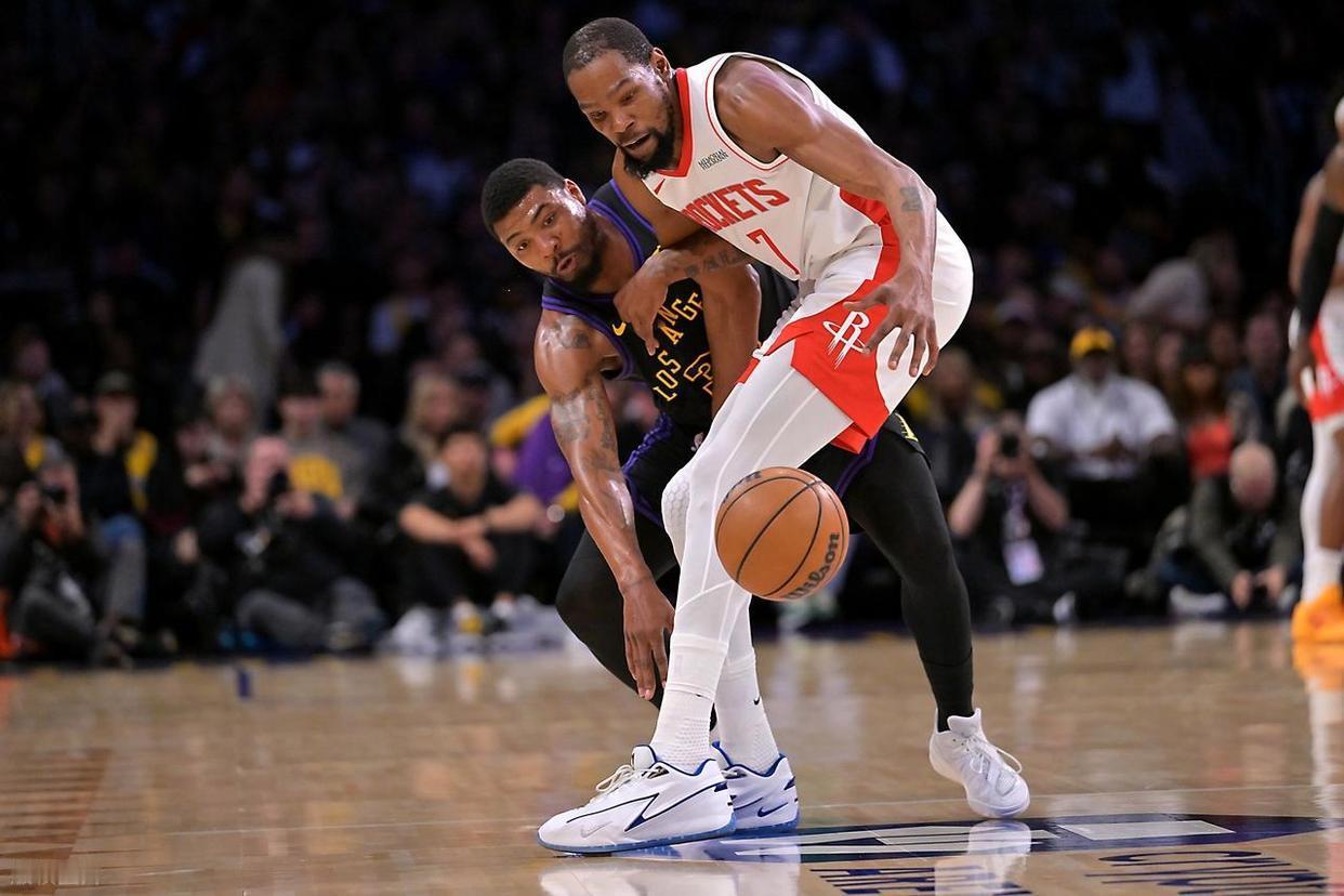 火箭估计要气疯了，原以为首轮对阵湖人，他们能够吃上一顿饺子，毕竟湖人是缺少东契