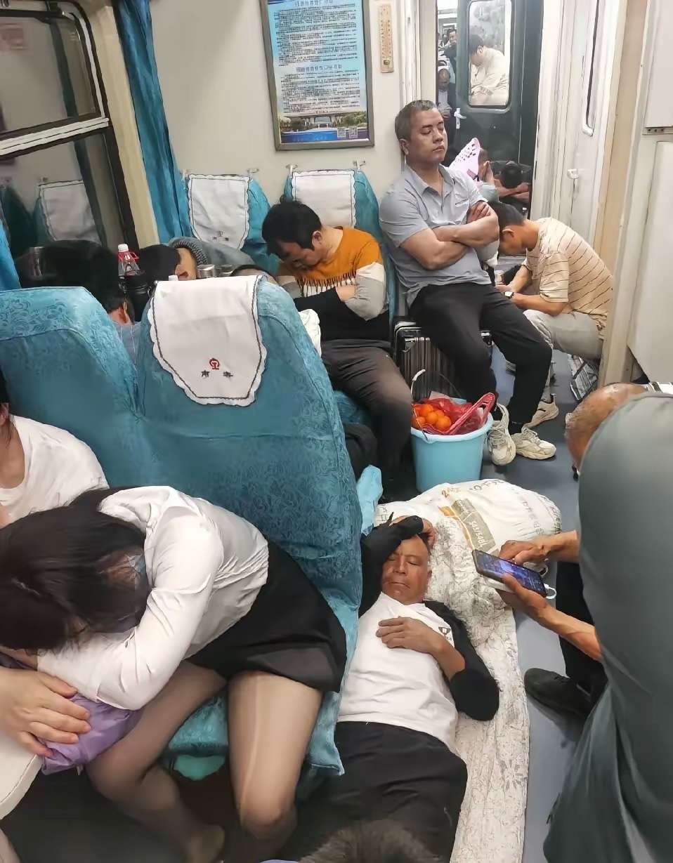 曾经做过的绿皮火车，简直太累了