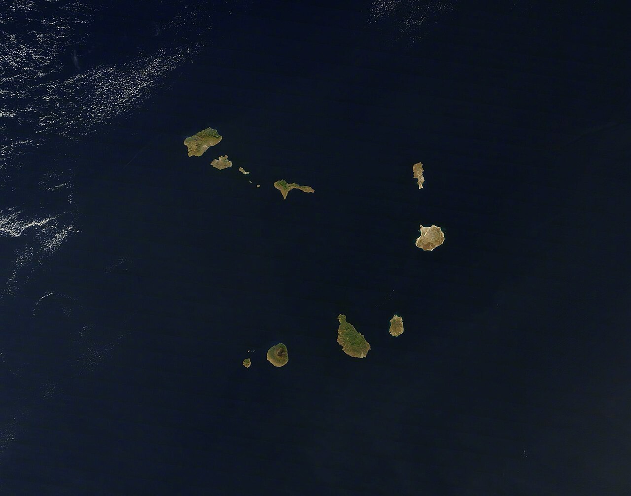 来，都来认识一下这十八个小岛组成的国家佛得角（CapeVerde）。全国面积4