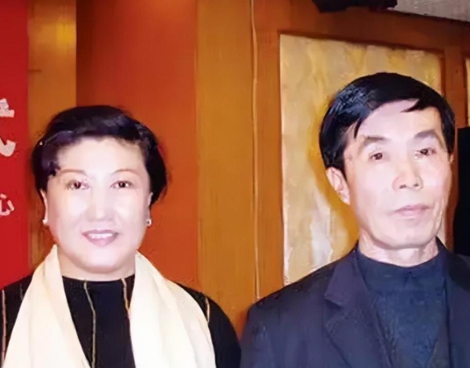 2005年，高秀敏突发疾病去世，留下了长春、北京、珠海的七套房子和巨额的存款，