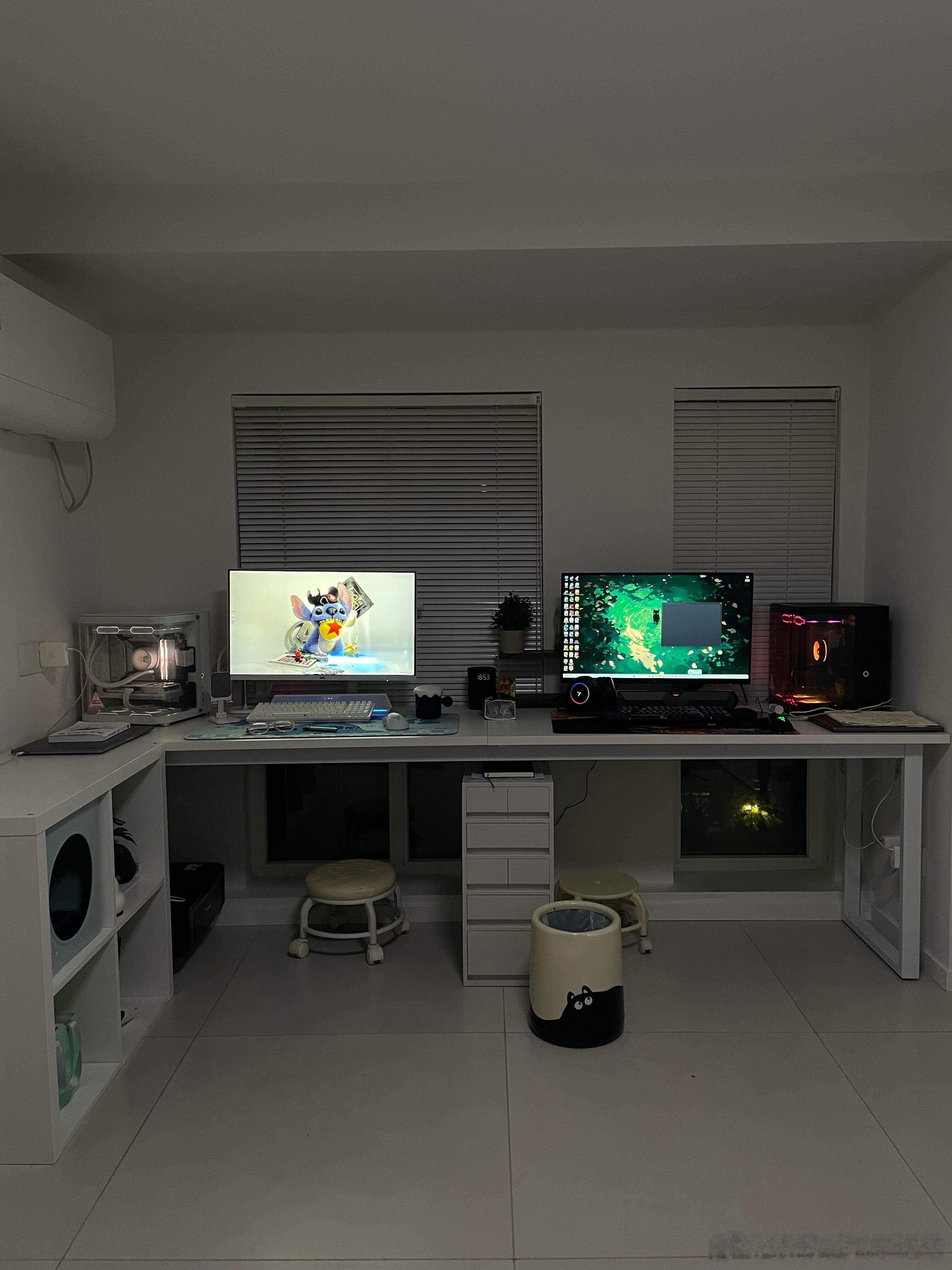 淡人的电竞房跟工位似的