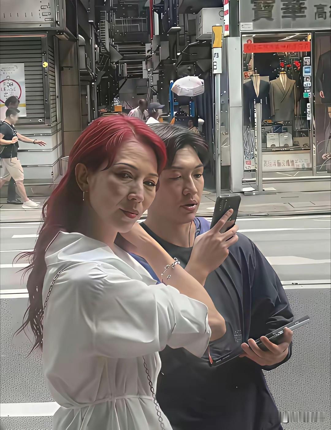 《大话西游》里铁扇公主那句“以前陪人家看月亮的时候，叫人家小甜甜，现在新人胜旧人