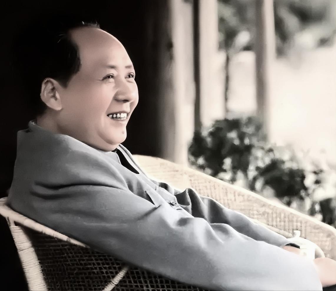 我总结了毛主席的10个“家”，你们看全不全？ 1.军事家在土地革命战争时期
