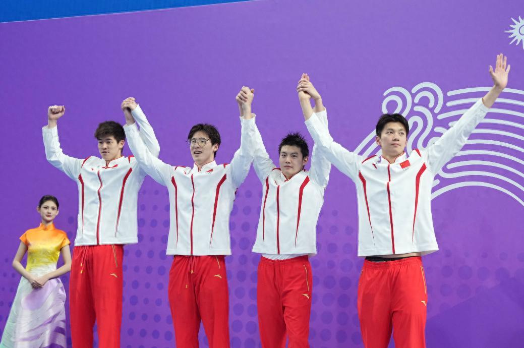 拜拜孙杨、拜拜汪顺、拜拜潘展乐，中国游泳迈入全新时代！泳池里的浪花一直没有停