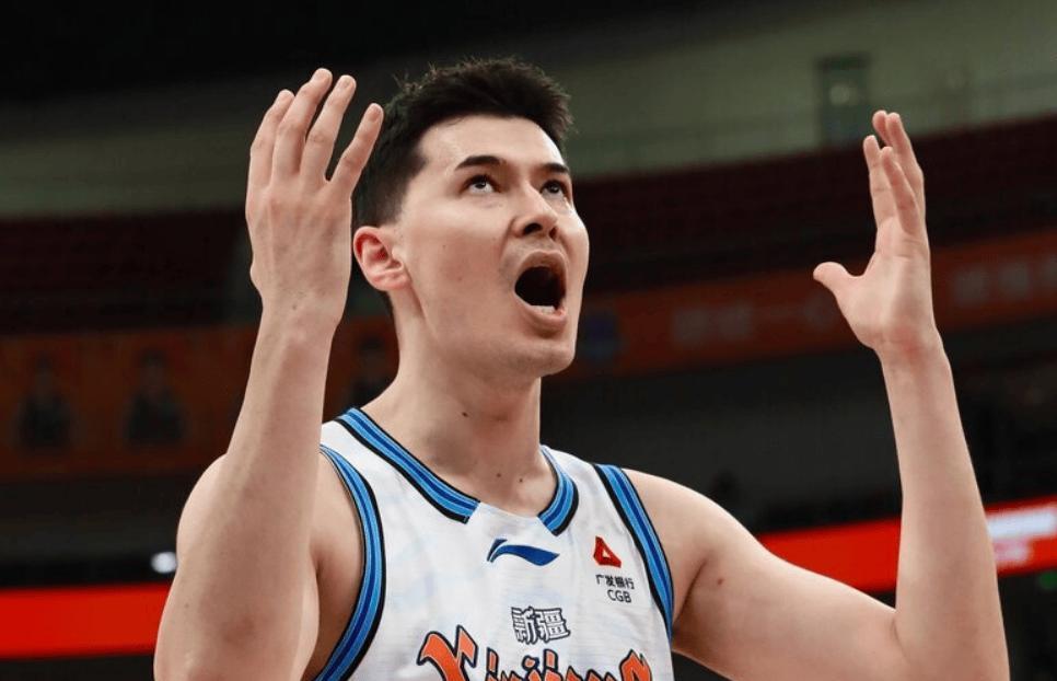 恕我直言！广州队引进徐昕这笔操作太成功，朱芳雨挺无奈的，新疆队还觉得刘炜下课是天