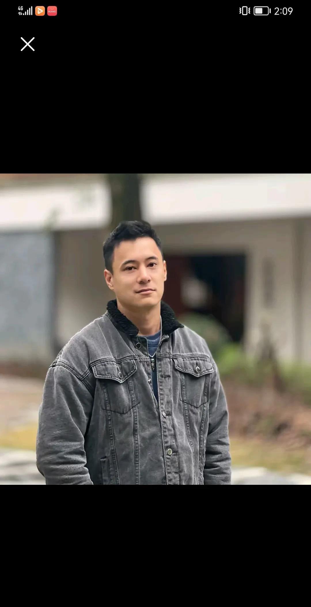 天呐！蒋介石的第四代都下决心来杭州发展了！他叫蒋友青，眼睛有点湿润的发了一条抖