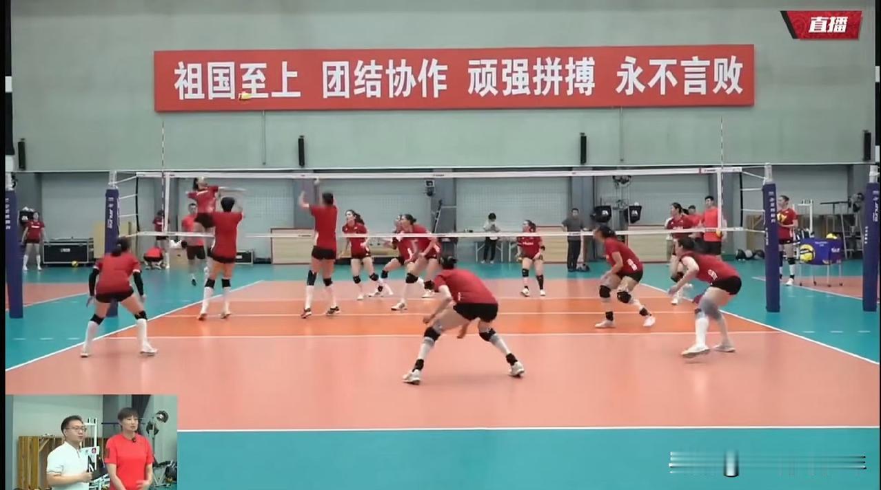 排球中国女排训练速评🔥新生代小将各有亮点王奥芊快攻节奏绝佳，郭中
