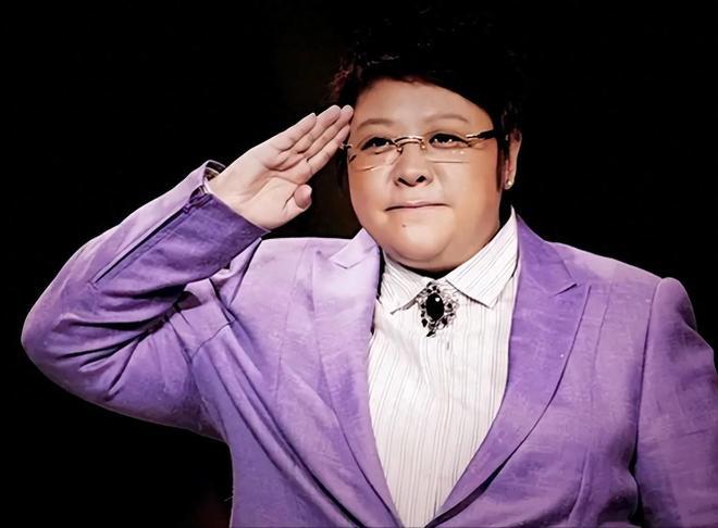 为什么韩红能赢得这么多人的真心敬佩？因为她把三件事做到了极致：一是实力。