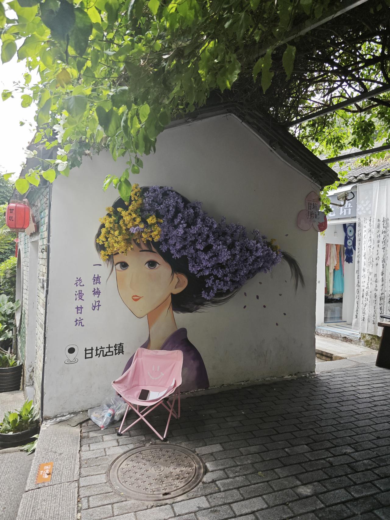 如果你喜欢去网红景点打卡，如果你喜欢细节摄影，如果你喜欢摩天高楼旁边的小镇，那么