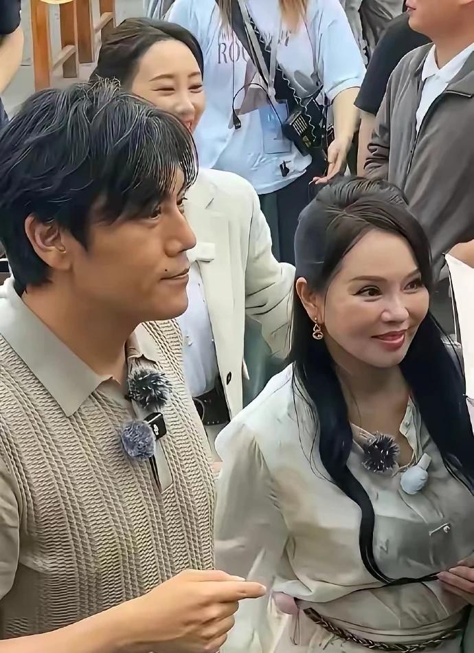1. 砸百万抗老，伊能静依旧难敌岁月每年砸几百万在脸上抗老，伊能静的生图还是没