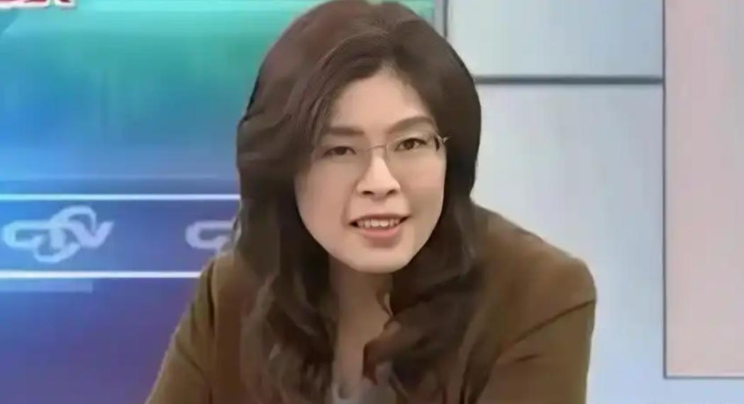 台湾名嘴郭正亮当众表示：郑丽文真是天才啊！真是天才啊！真是“可怕”！连说两遍真是