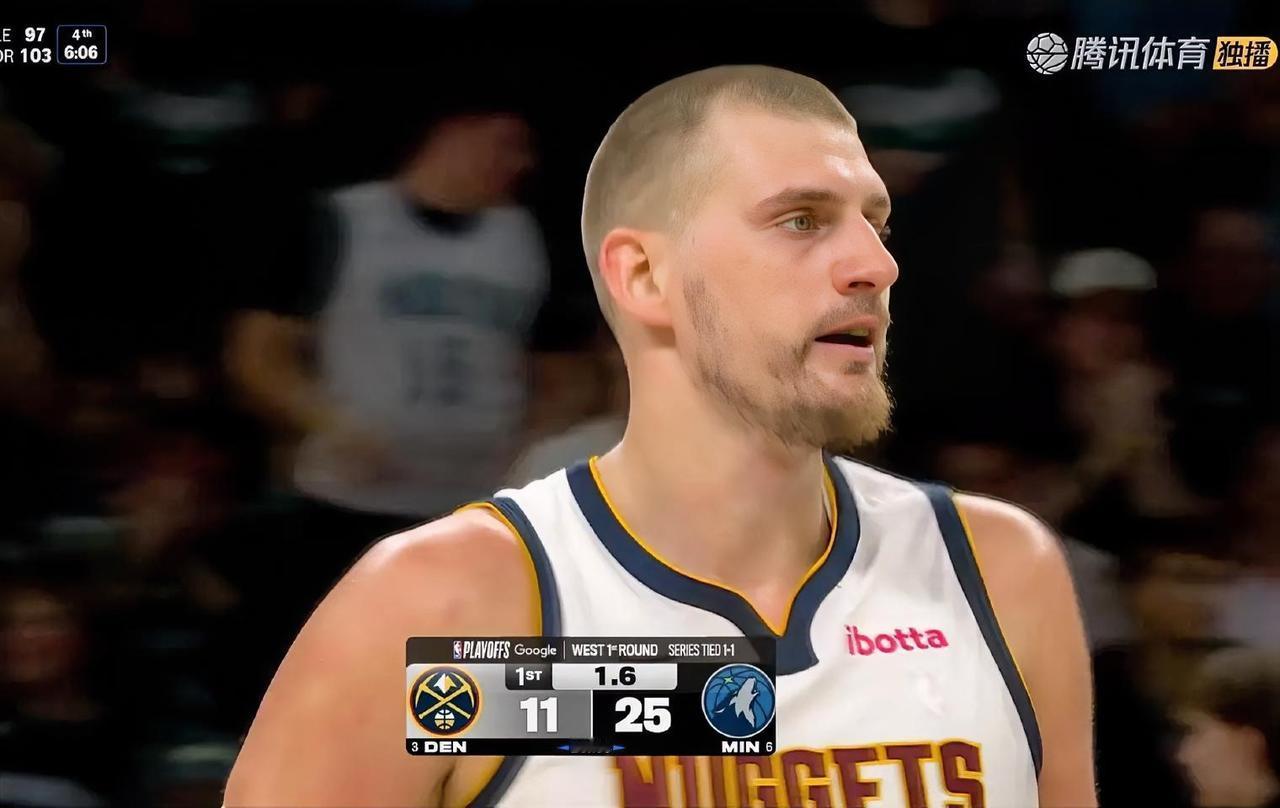 掘金巨星约基奇是“数据刷子”实锤！在今天掘金客场惨败森林狼的比赛中，约基奇首发出