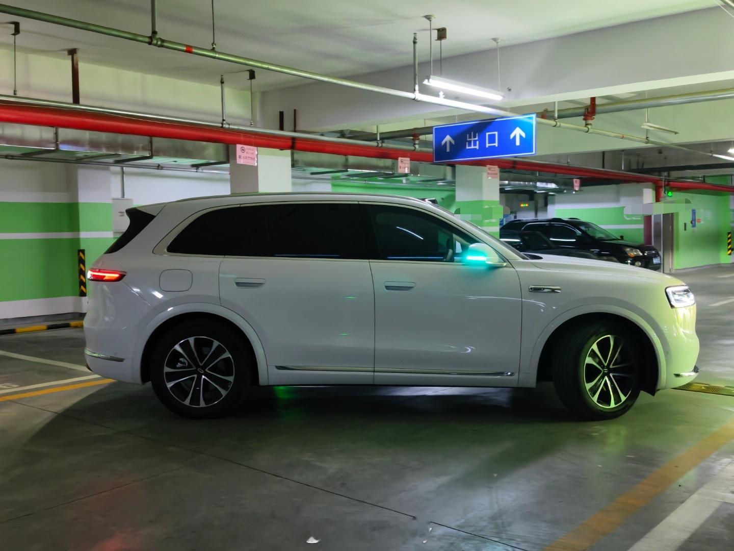 M7速度，越来越多的车友开上了全新问界M7幸福旗舰。全新问界M7累计交付超2万台