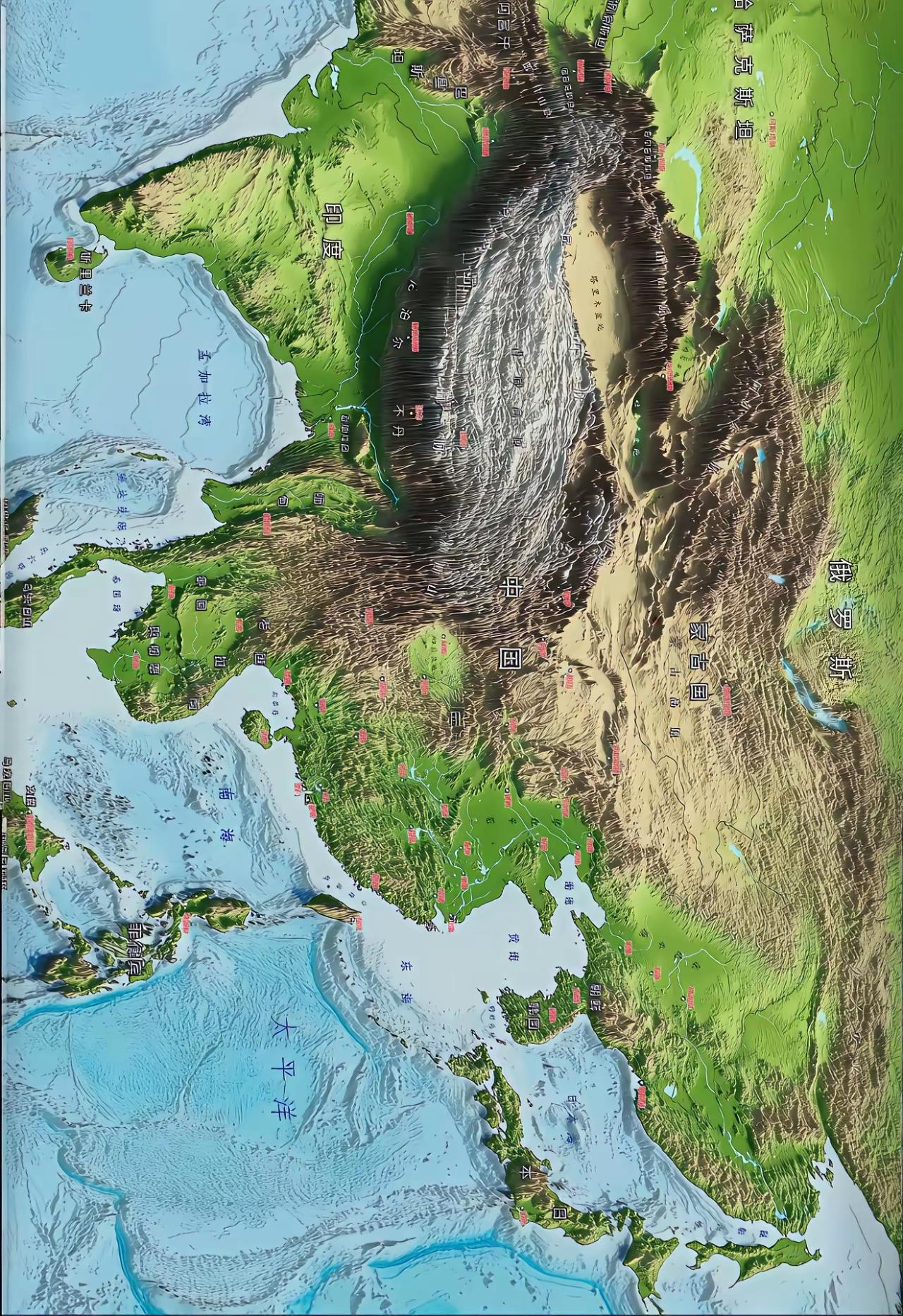 换维俯瞰:青藏高原的地缘优势。山地之难在于攻，平原之难在于守。形胜之地...