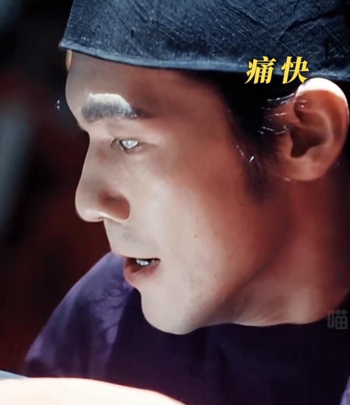 钱弘俶捅张彦泽时确实是一个孩子，他继位时也不过十七八岁，他哥继位时也是十七八岁，