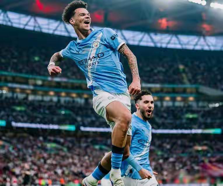 奥莱利，谁会想到，这个20岁的小孩成了瓜迪奥拉的秘密武器，竟然还入选了英格兰队！